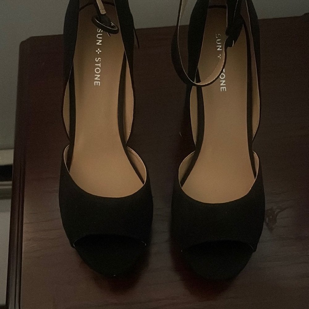 Sun stone heels size 12